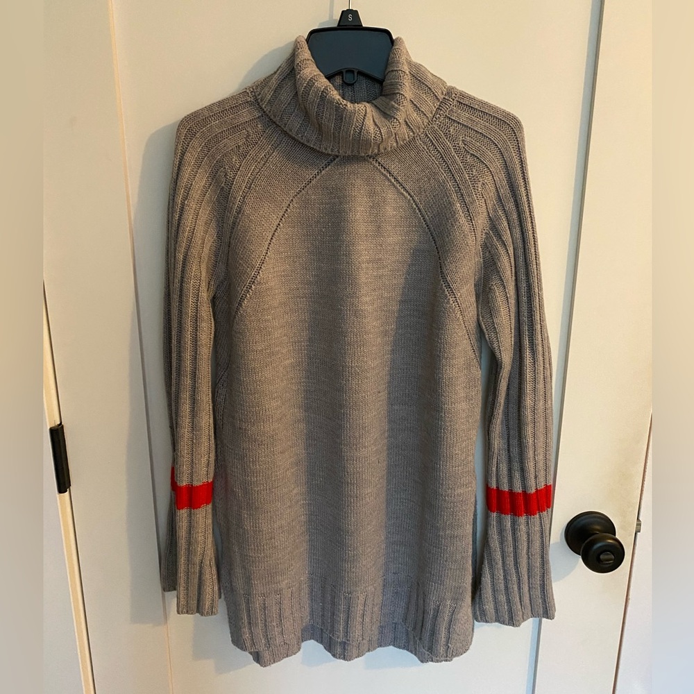 Gray Turtleneck Sweater with Red Accents